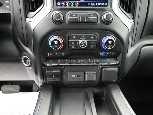 Used 2020 Chevrolet Silverado 1500 LTZ w/ LTZ Premium Package AWD/4WD image 10