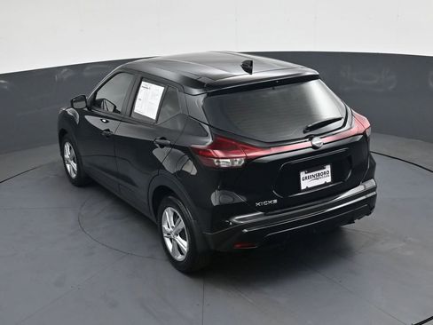 Certified 2025 Nissan Kicks Play S FWD image 37