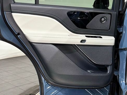 New 2026 Lincoln Aviator AWD image 49