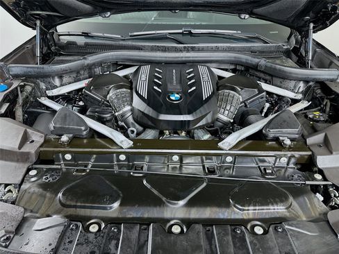 Used 2021 BMW X6 M50i image 32