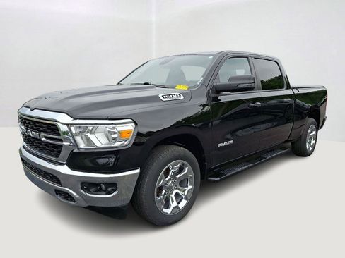 Used 2023 RAM 1500 Big Horn AWD/4WD image 3