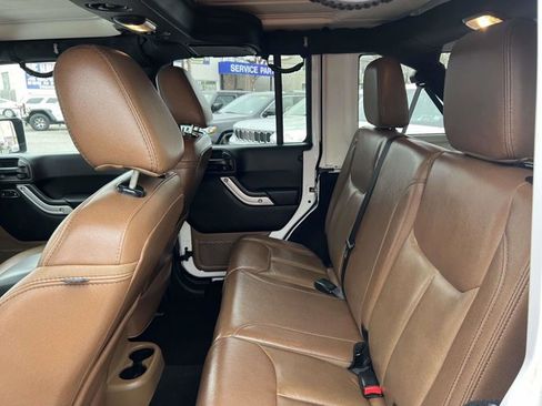 Certified 2017 Jeep Wrangler Unlimited Sahara w/ Dual Top Group image 9