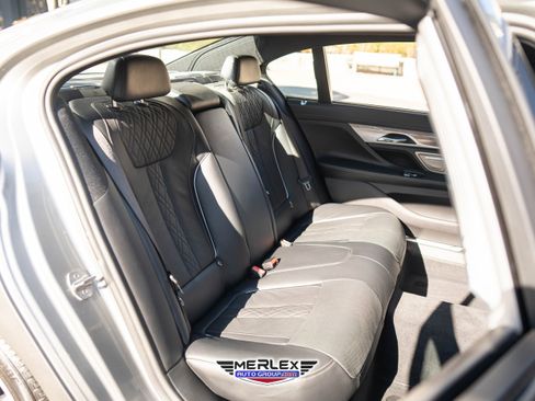 Used 2020 BMW 750i xDrive xDrive M SPORT LINE w/ Executive Package image 18