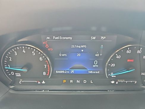 Used 2021 Ford Explorer XLT w/ Equipment Group 202A RWD image 16