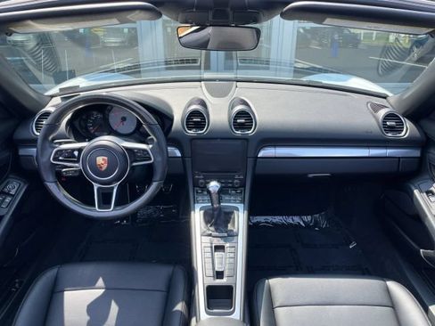 Used 2024 Porsche 718 Boxster S RWD image 39