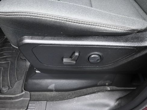 Used 2022 RAM 1500 Big Horn AWD/4WD image 11