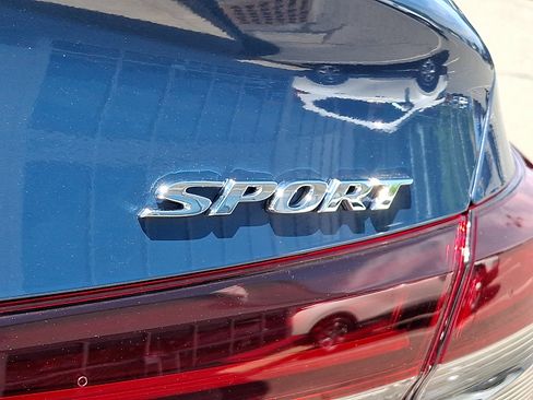 Used 2025 Honda Civic Sport image 32