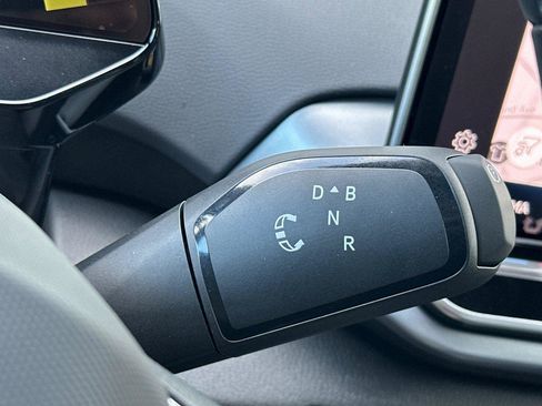 New 2025 Volkswagen ID.4 Pro image 21