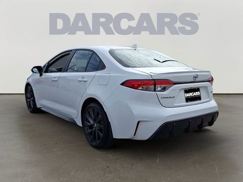 Used 2023 Toyota Corolla SE FWD image 4