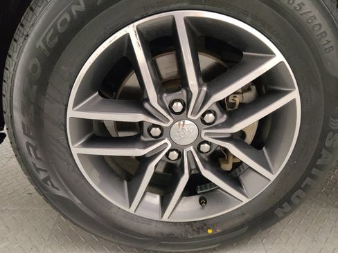 Used 2019 Jeep Grand Cherokee Limited image 31