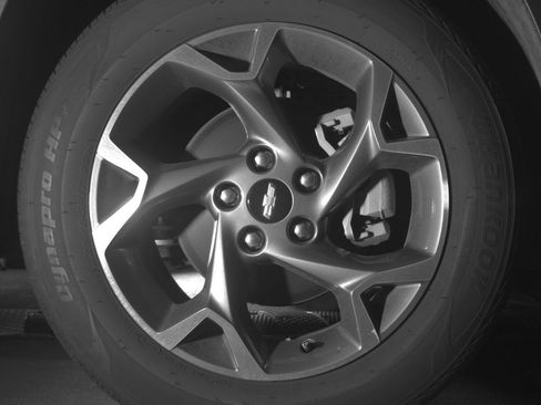 Used 2025 Chevrolet Trax LT w/ LT Convenience Package image 13