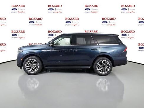 New 2026 Lincoln Navigator Premiere AWD/4WD image 5