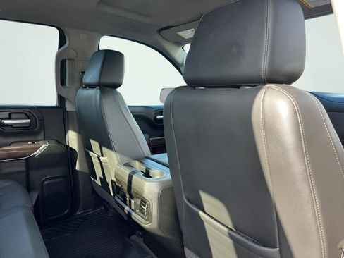 Used 2021 Chevrolet Silverado 1500 LT Trail Boss w/ Convenience Package II image 26