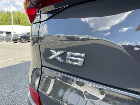 Used 2026 BMW X5 xDrive40i w/ M Sport Package AWD/4WD image 14