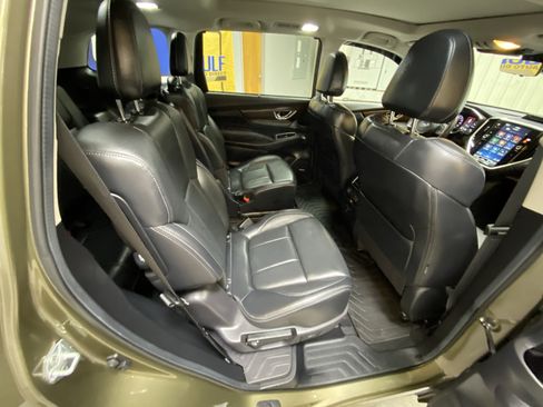 Used 2024 Subaru Ascent Touring w/ Popular Package #2 image 29