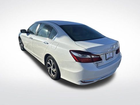 Used 2017 Honda Accord LX image 3
