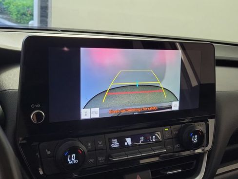 Used 2025 Toyota Grand Highlander AWD image 30