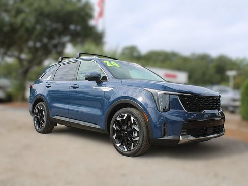 Used 2024 Kia Sorento SX FWD image 3