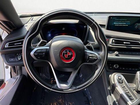 Used 2019 BMW i8 Roadster image 9