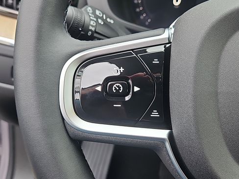 New 2026 Volvo XC60 B5 Plus w/ Protection Package Premier image 16