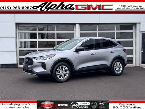 Used 2023 Ford Escape Active image 1