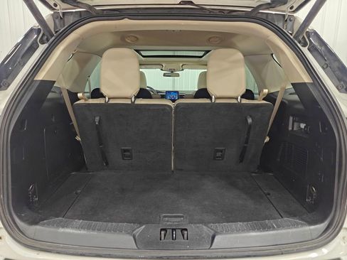 Used 2021 Ford Explorer XLT w/ Equipment Group 202A image 34