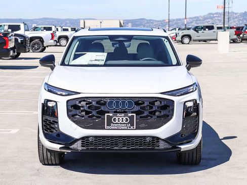 New 2026 Audi Q3 quattro 2.0T image 2