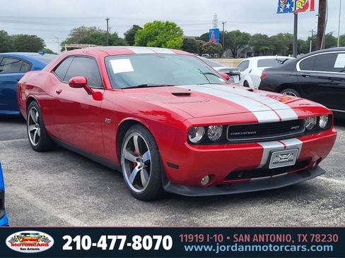 Used 2012 Dodge Challenger SRT8 RWD image 5