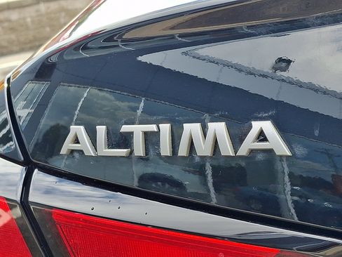Used 2023 Nissan Altima 2.5 SV FWD image 31
