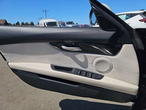 Used 2011 BMW Z4 sDrive35i RWD image 25