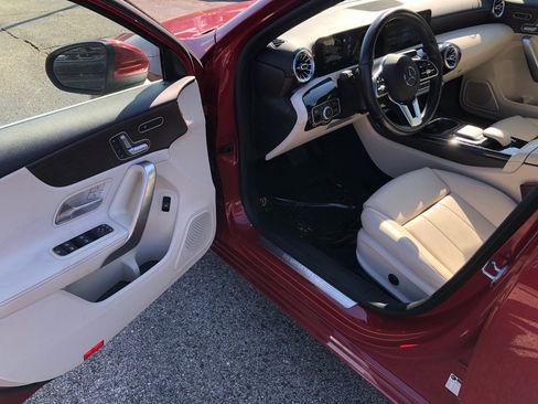 Certified 2021 Mercedes-Benz A 220 4MATIC image 11