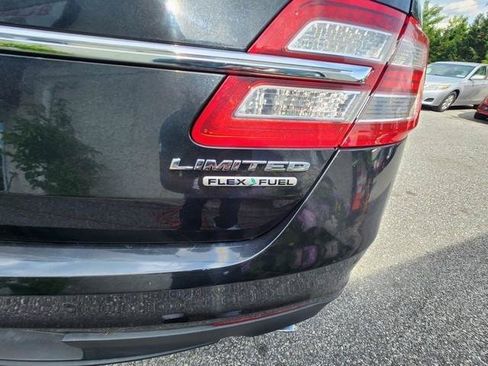Used 2013 Ford Taurus Limited FWD image 22