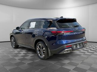 Used 2022 INFINITI QX60 Luxe w/ Cargo Package FWD video 3