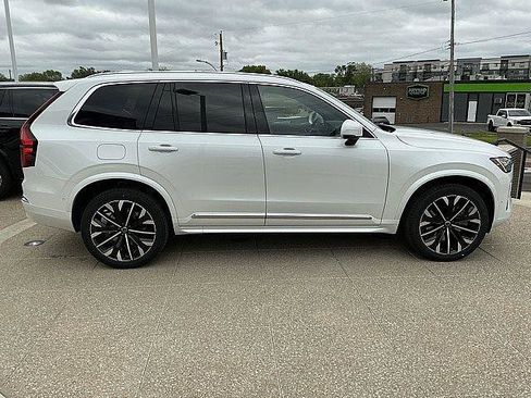 New 2026 Volvo XC90 T8 Plus w/ Protection Package AWD/4WD image 7