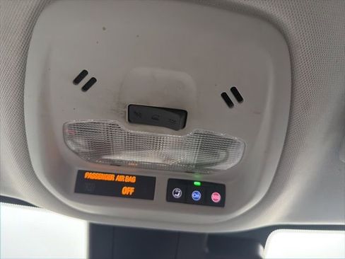 Used 2024 Chevrolet Trax LS image 27