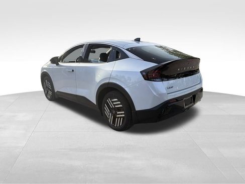 New 2026 Nissan Leaf SV+ w/ Floor Mat Package (SV+) FWD image 5