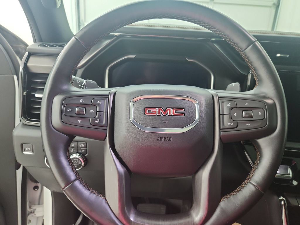 Used 2024 GMC Sierra 1500 AT4 w/ Technology Package AWD/4WD image 24