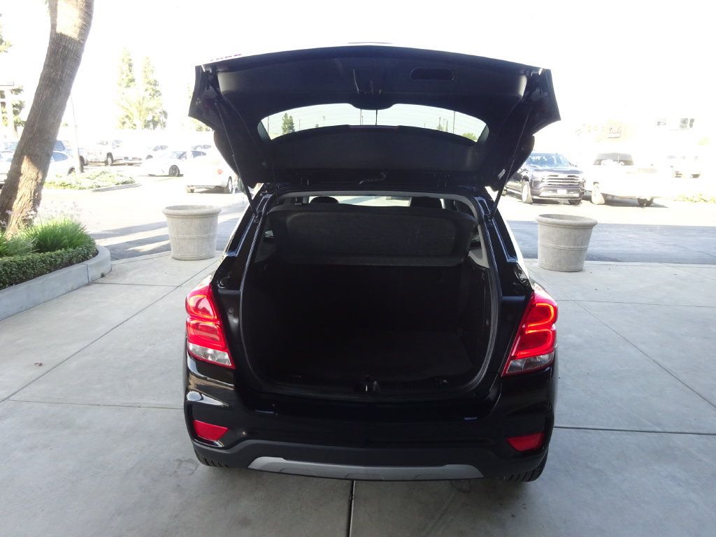 Certified 2020 Chevrolet Trax LT w/ Redline Edition FWD image 29