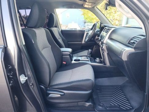 Used 2021 Toyota 4Runner SR5 AWD/4WD image 27