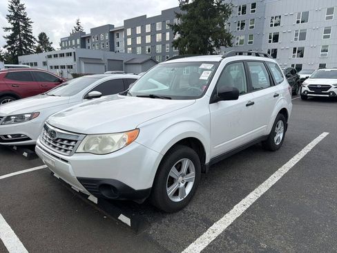 Used 2011 Subaru Forester 2.5X w/ Alloy Wheel Value Pkg image 1