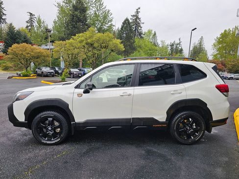 Used 2025 Subaru Forester Wilderness AWD/4WD image 4