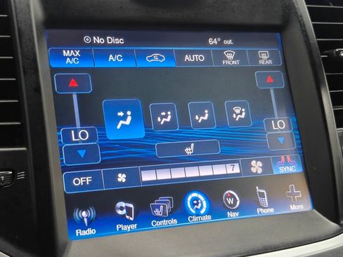 Used 2013 Chrysler 300 w/ Driver Convenience Group image 39