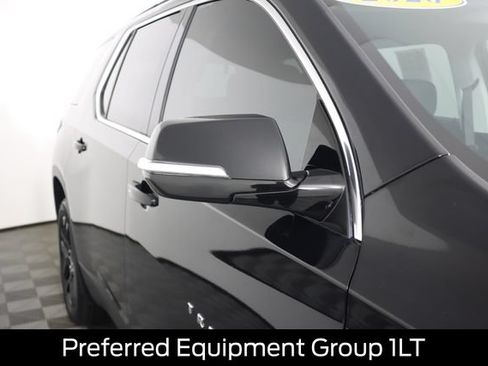 Used 2020 Chevrolet Traverse LT w/ Driver Confidence II Package AWD/4WD image 13