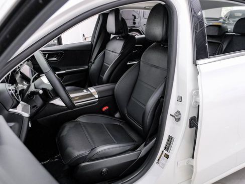 Used 2022 Mercedes-Benz C 300 Sedan image 7