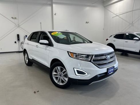 Used 2017 Ford Edge SEL w/ Equipment Group 201A image 6
