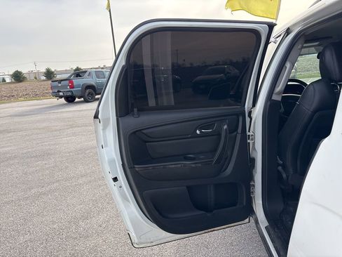 Used 2015 GMC Acadia SLT image 20