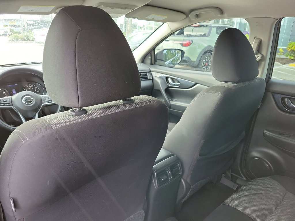Certified 2020 Nissan Rogue Sport SV FWD image 19