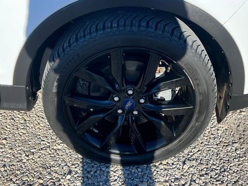 Used 2019 Ford Escape SE image 10