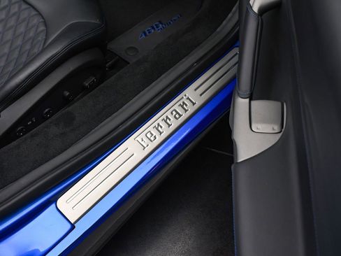 Used 2018 Ferrari 488 Spider image 51