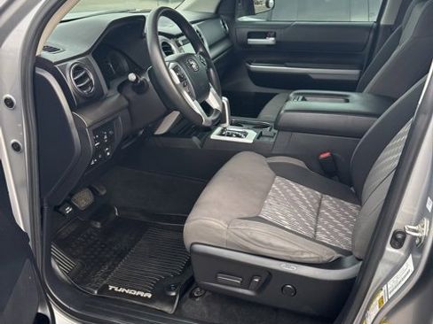 Used 2019 Toyota Tundra SR5 w/ SR5 Upgrade Package image 9
